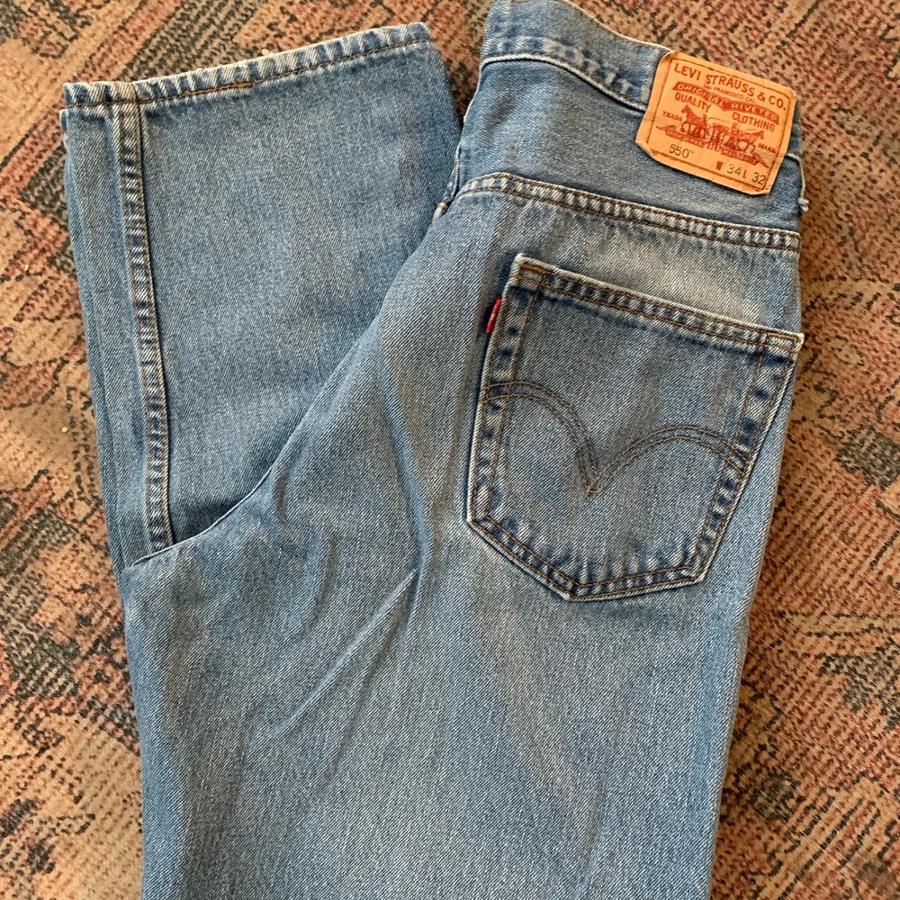 Mens Levi relaxed fit jeans